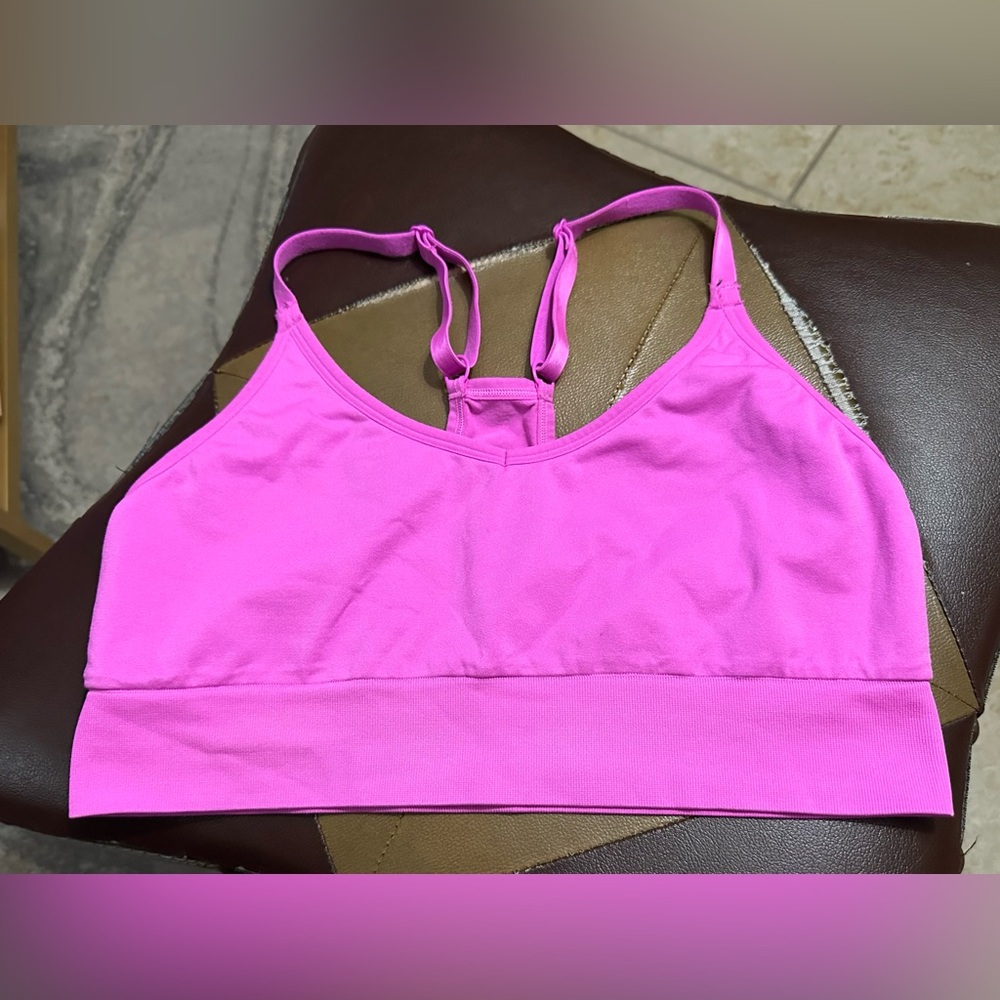 Pink Active Victoria Secret Seamless Sport Bra, NO pads.